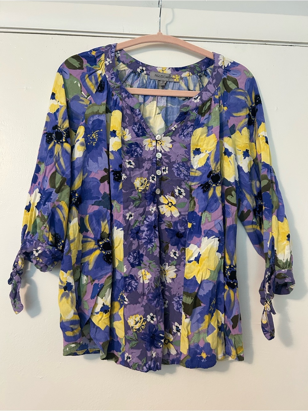 Fig & flower floral blouse